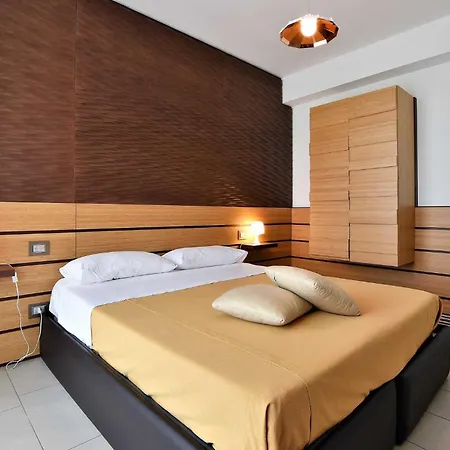 4 Bedroom Cozy In Vakantiehuis *